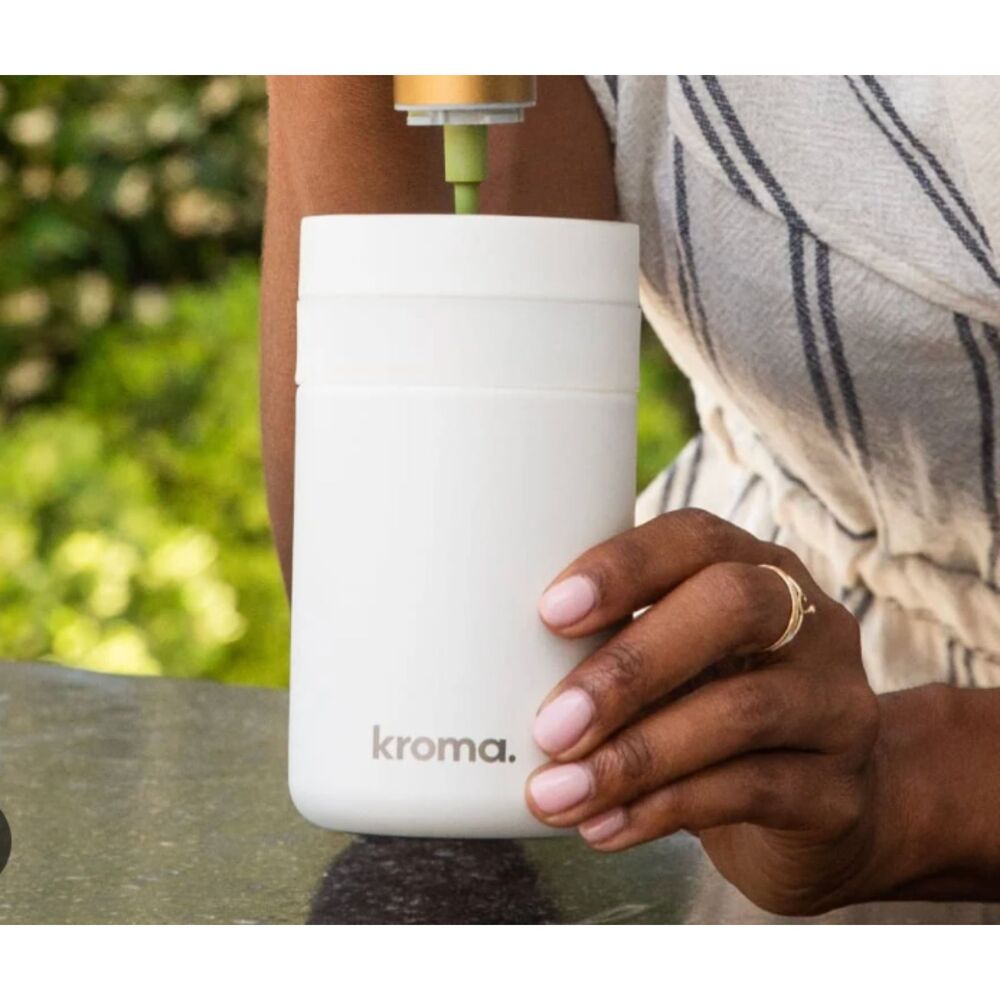Kroma White Shaker